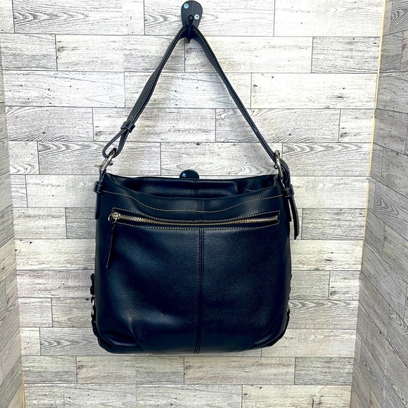 Coach Handbags - Coach pebbled leather hobo /crossbody convertible Pristine 9.9/10 💯🔥🗽mint🔥